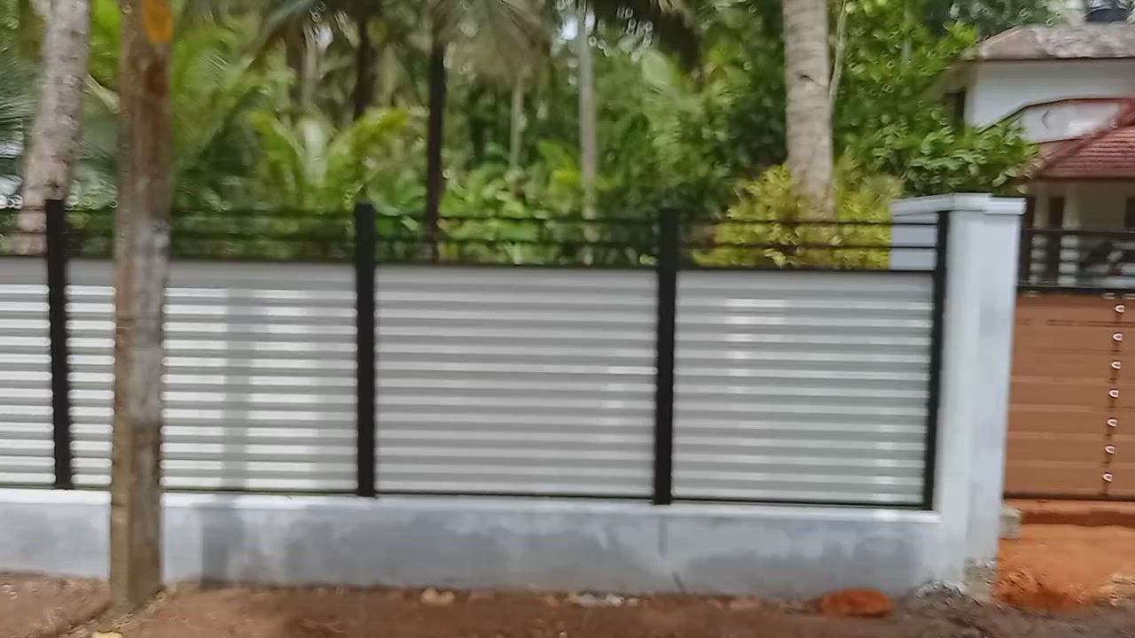 boundary wall  with roofing shet