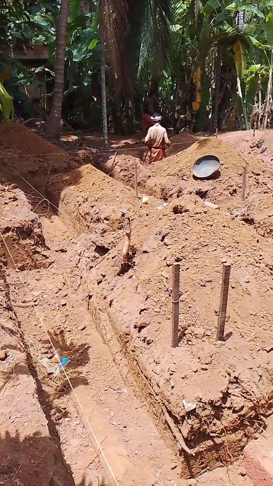 1500sqft house.Excavation for laterite foundation 



#foundation_prepration #lateritemasonry #kolopost #koloviral #foundation #trendig
#trendingnow  #Residentialprojects