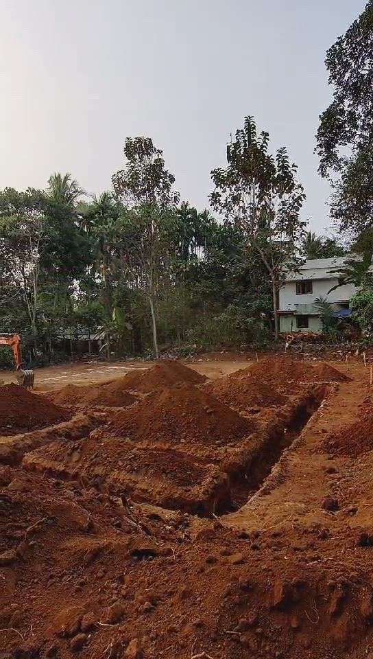 Excavation works for residence project at pattambi
project status : ongoing 
 #Architect  #architecturedesigns  #Architectural&Interior  #Architectural_Drawings  #residentialproject  #residence  #workinprogress  #studio1_6
