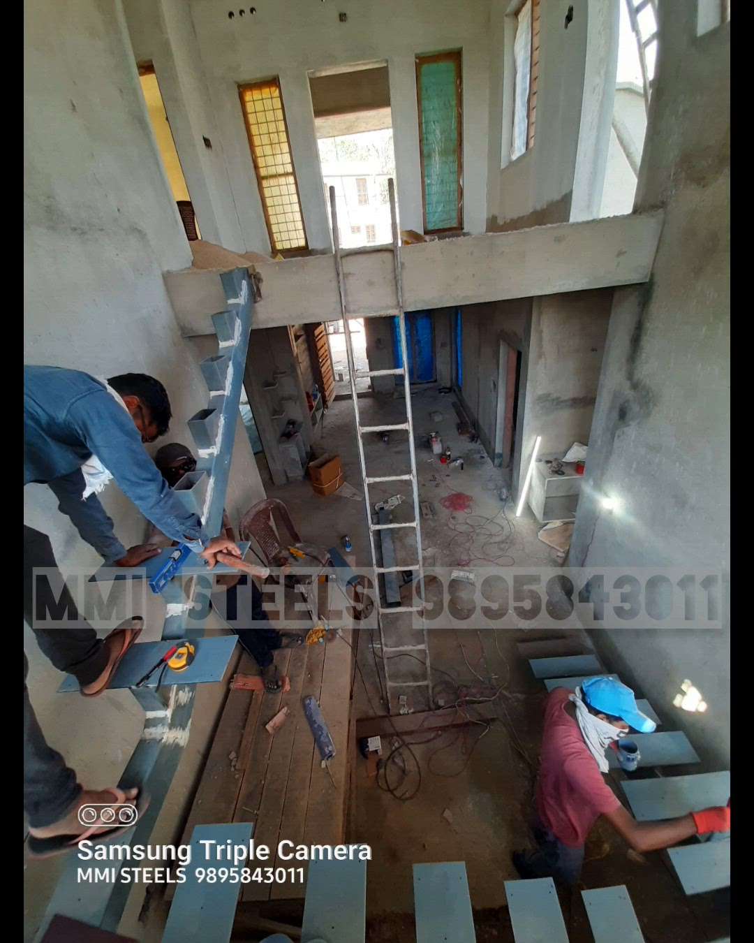 Location  -: Pala .Kottayam 
Clint  -:  Sanu pb
Work -: fabricator Staircase With Wood and Toughened Glass #GlassHandRailStaircase #fabricdesign #homedecor #interiordesign #keralatourism #keralahomedesign #khdc #instagram #kerala #keralaface