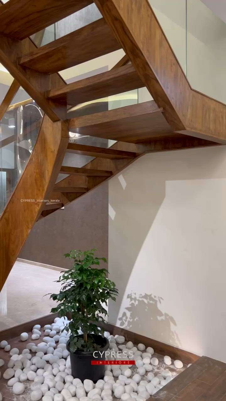 #dining  #StaircaseDecors  #StaircaseDesigns  #StaircaseIdeas #homeinteror  #Malappuram  #malappuramarchitect  #malappuramhomes  #malappuramhomes  #kannurarchitects  #kannurdesigner  #kannurinterior  #kasaragod  #Ernakulam  #kochi