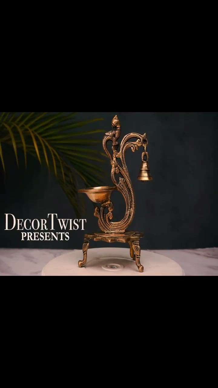 Brass Oil Peacock Diya with Bell
.
.
#brassdiya #diya#festivevibes #festival #decortwist #instagood #instagram #instadaily #instalike #decorshopping