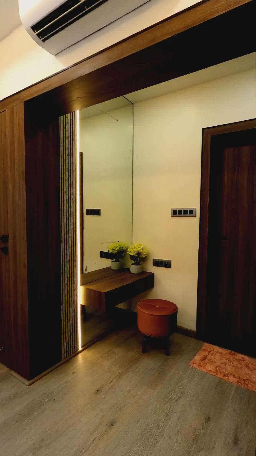 complete House interior ❤️🍃🏠45 lakhs
#InteriorDesigner #HouseDesigns #bhopali #modularwardrobe #BedroomDecor #KidsRoom #MasterBedroom #LivingroomDesigns #KitchenIdeas #BathroomStorage #WoodenBeds