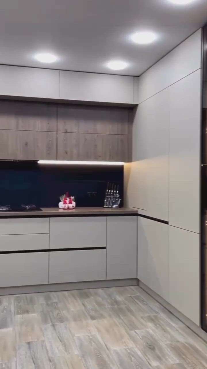 L shape Modular Kitchen 😍
make your home luxurious with us 🤗
High quality material, High quality finnishing, branded fittings and many more ...
book now:9993985305
email ayw.kitchen@gmail.com 
 #ModularKitchen  #Modularfurniture  #modularwardrobe  #ModularKitchens  #kitchen  #InteriorDesigner  #KitchenInterior  #Architectural&Interior