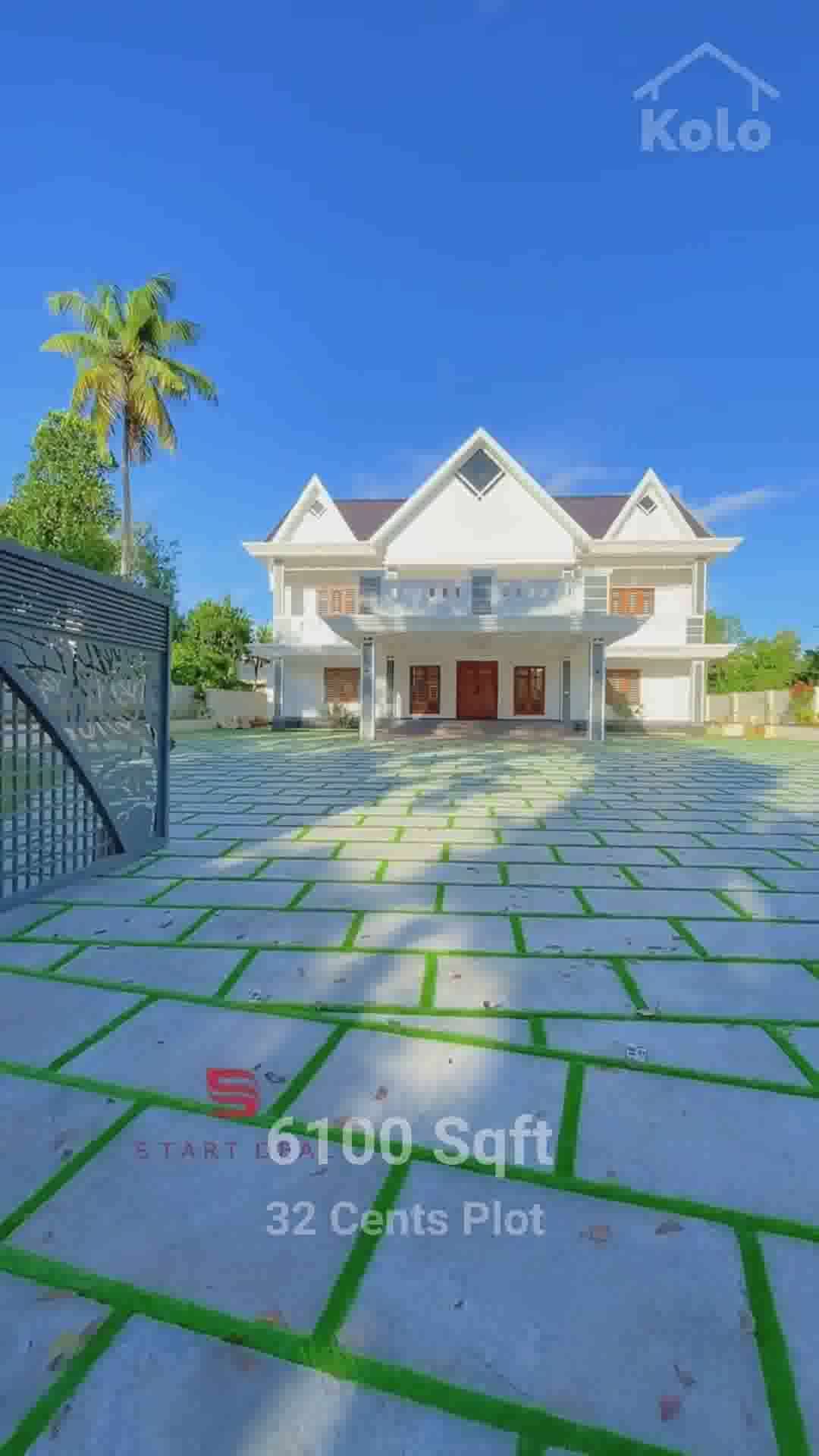 6100 Sqft | Cochin

Plot Area: 32 Cents
Built in Area: 6100 Sqft
BHK 5+1 Home Theater + 1 Pray Room
Location: Near Cochin International Airport
For more details: Call :telephone_receiver: 9072131728

Kolo - India’s Largest Home Construction Community :house:

#residence #home #residentialdesign #keralahome #architecture #arch #archidaily #architecturelovers #archviz #koloapp #design #designkerala #designindia #tropical #tropical #dezeen #buildofy #tropicalspace #designinspiration #contemporaryresidence #keralahomedesignz #kerala #keralainteriordesingz #keralatraditionalarchitecture #housedesign #architectureporn #archidgestindia #arch