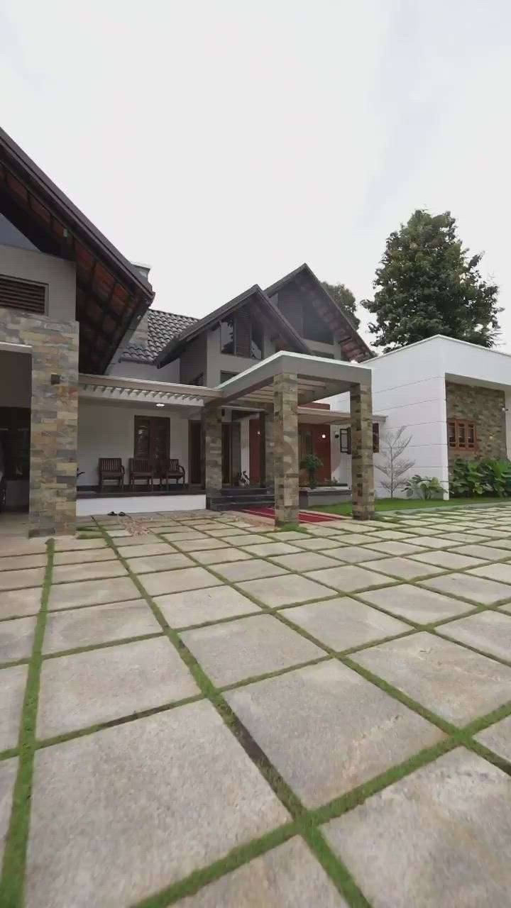3490 Sq. Ft | 4BHK | Kottayam

Client Name: Mr. Jaimon Mathew
Location: Kottayam

Sqft: 3490 Sq. Ft
BHK4

Name: Ginu M
Contact number: 9645899951
Firm name: Creo Homes Pvt. Ltd.
@creoarchitects
Architect: Sreerag Paramel