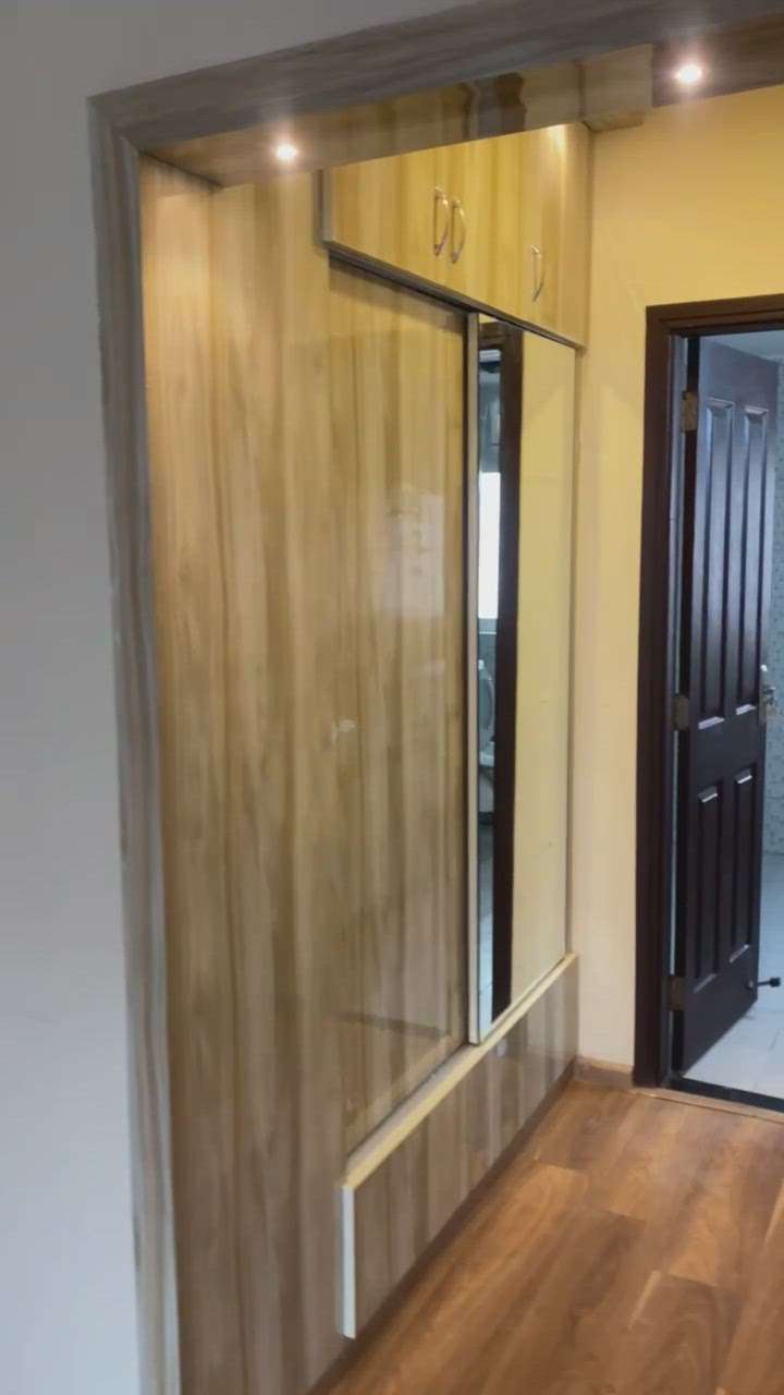 Wardrobe wooden work good luck 
Noida in low budget good work 
Best quality work 
 #noidainterior  #noida135  #noidaextension  #noida #4DoorWardrobe  #WardrobeIdeas  #WardrobeDesigns  #SlidingDoorWardrobe  #2DoorWardrobe  #wardrobeimages  #wardrobes  #wardrobestructure  #MovableWardrobe  #light  #mirrorwork  #InteriorDesigner  #interiorcontractors  #interiorarchitecture