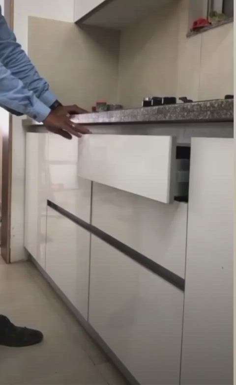 👉🏻build your own contact me DM.
 #KitchenIdeas #LargeKitchen #WoodenKitchen #modular #Furnishings #furnished #quality #BRAND #BRANDED_MATERIALS