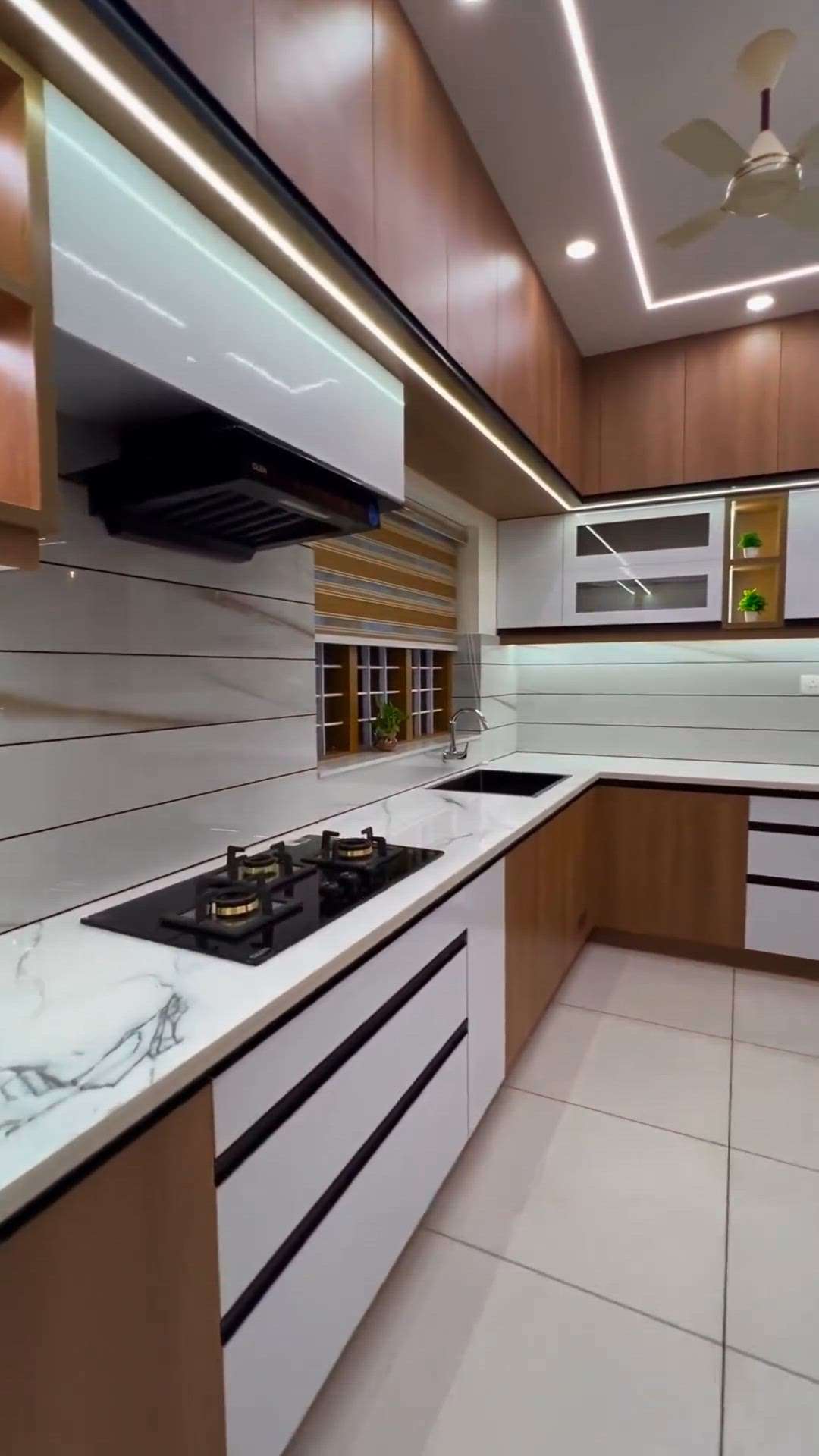 Kitchen  outlet in Modern Concept...
More info ☎️ 9785593022,7891166876
.
.
#interior #interiordesigner #interiors #decor #homedesign #homedecor #housedesign #luxuryhomes #interiör #interiør #luxurylifestyle #pune #punekar #kitchen #kitchendesign #architect #home #ashwiiniidongare #interiordecor #interiordesigninspiration #homedecoration #architecture #houzzindia #pinterest#mumbai
#banglore
#interiordesignideas #decorationideas #luxuryhome

[Trending reels, Interior design, Interior, Reels, Pune, Dubai, Ashwiinii Dongare, Instagram Growth, Instagram Update, Trending Content, content creation, viral reels]