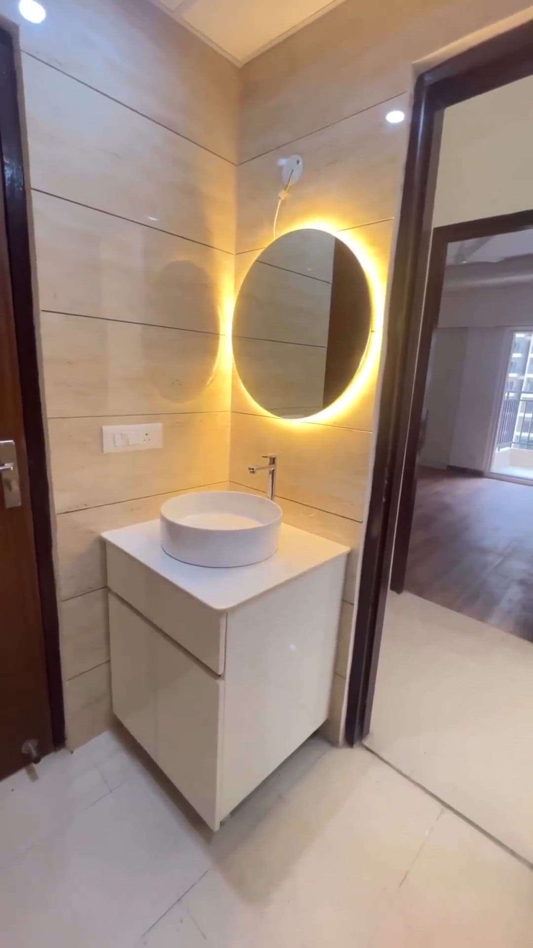 mirror light for home
rishi electrician surajgarh
 #light_  #WallDecors  #electricalwork  #Electrician
