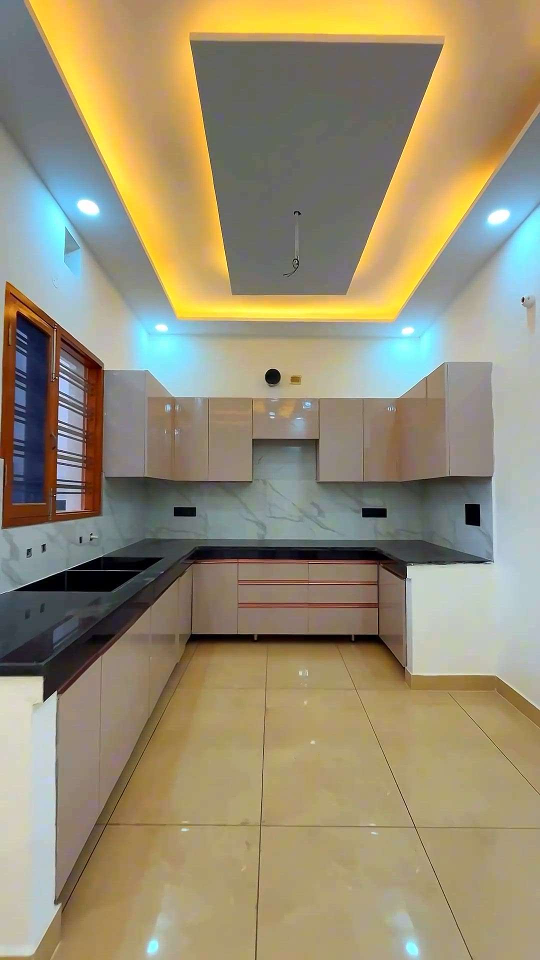 modular kitchen  #KitchenIdeas  #IndoorPlants  #InteriorDesigner  #KitchenInterior  #Architectural&Interior  #interriordesign  #ModularKitchen