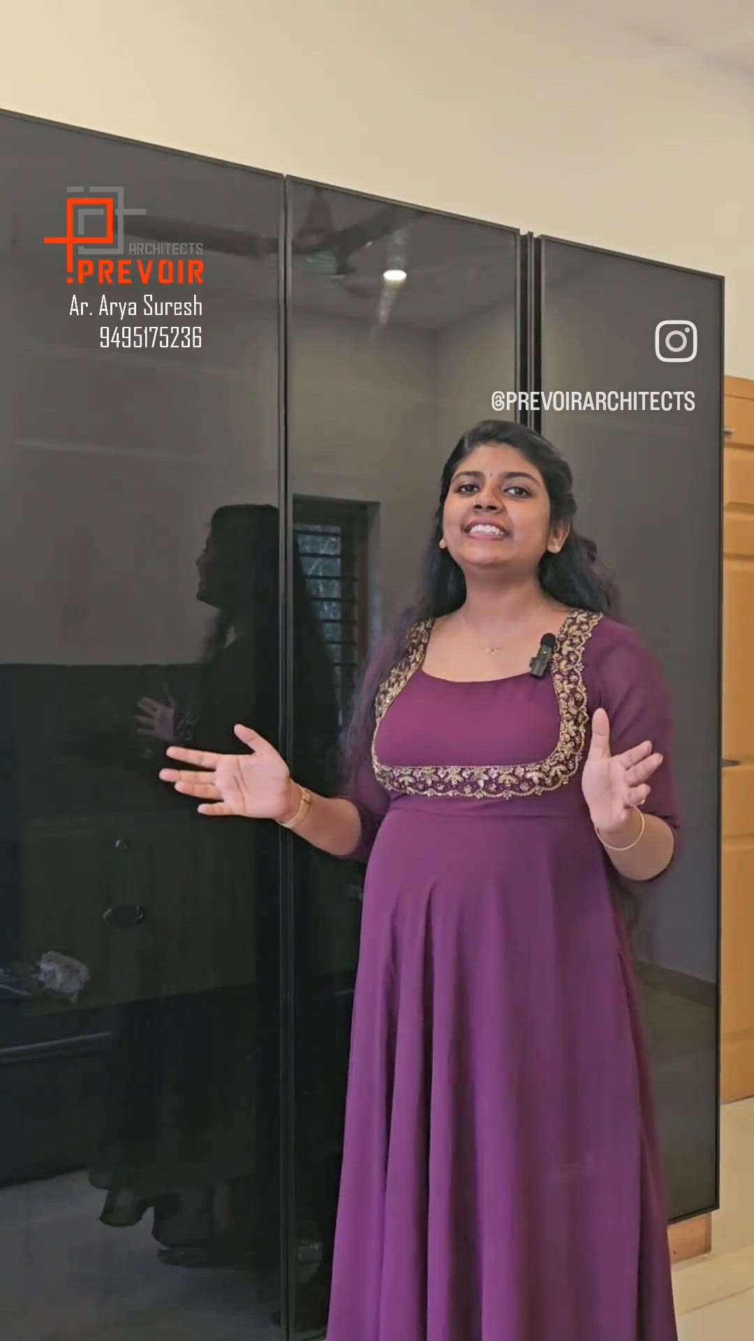 Wardrobes with glass shutters 
Toughned Glass Wardrobes with profile handles in interior design ✨️
.
.
.
.
.
.
#tips 
#glasswardrobes #glassdoor #modularwork #InteriorDesignIdeas #designtips #aluminumprofile #ebco #toughned glass #instagram #carpenter #interiorwork #viralvideo