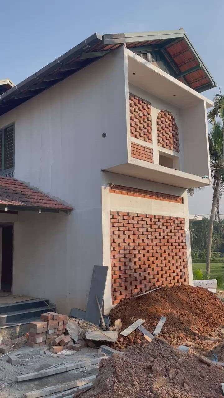 Residence degned, under construction

 #Architect #architecturedesigns #architecturekerala #architectsinkerala #kochi #architecturedesigners