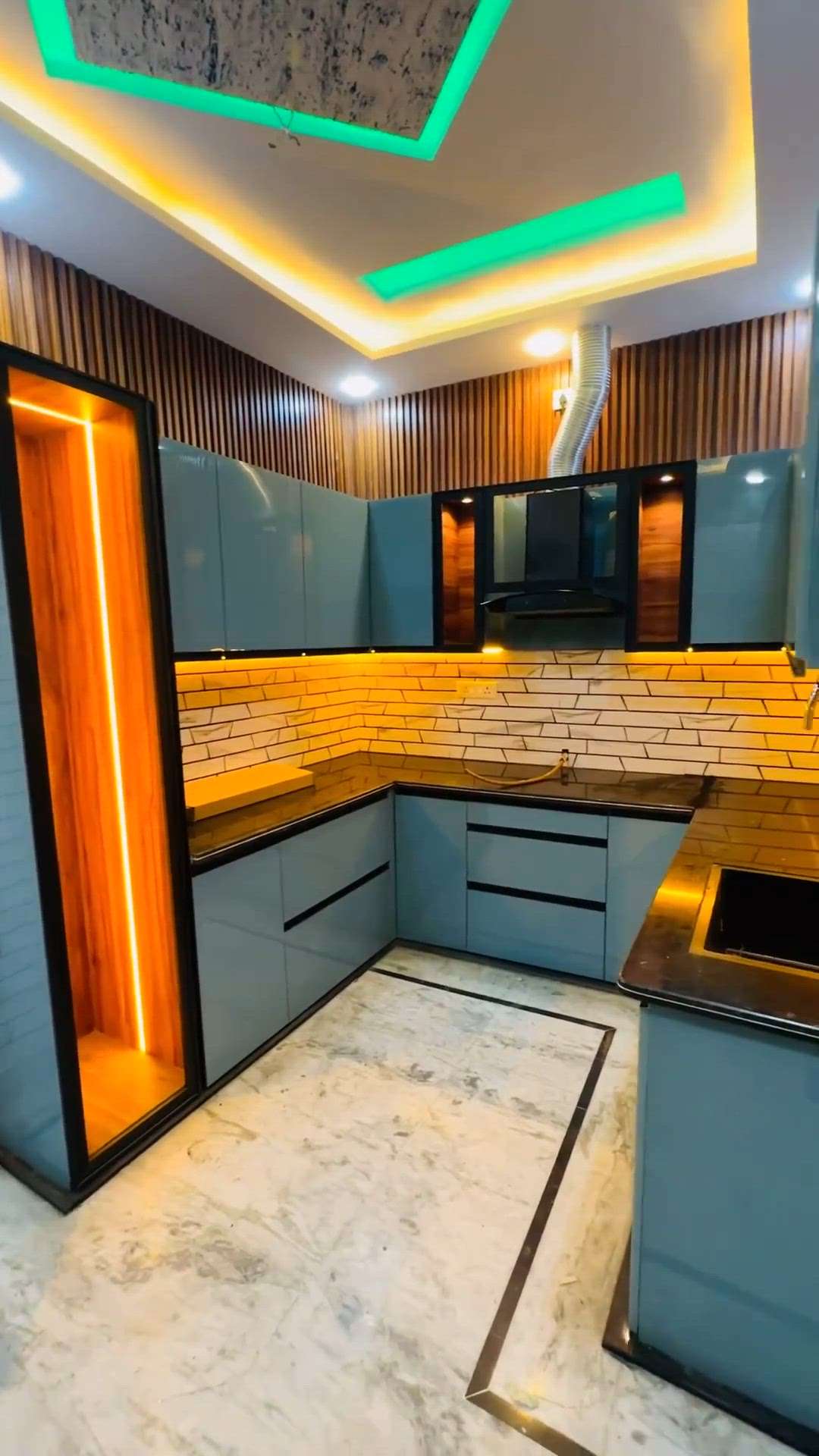 modular kitchen ask KoloApp rk carpenter  #ModularKitchen  #Modularfurniture  #kolopost  #koloapp  #ask  #askexperts