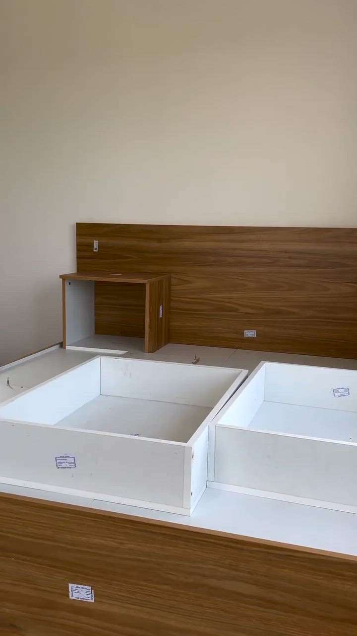 New site@villooni
 #ModularKitchen  #modularwardrobe  #modular  #HouseDesigns  #AltarDesign  #LivingroomDesigns  #BathroomDesigns  #Designs  #mallugram  #KeralaStyleHouse  #keralastyle  #reelsinstagram