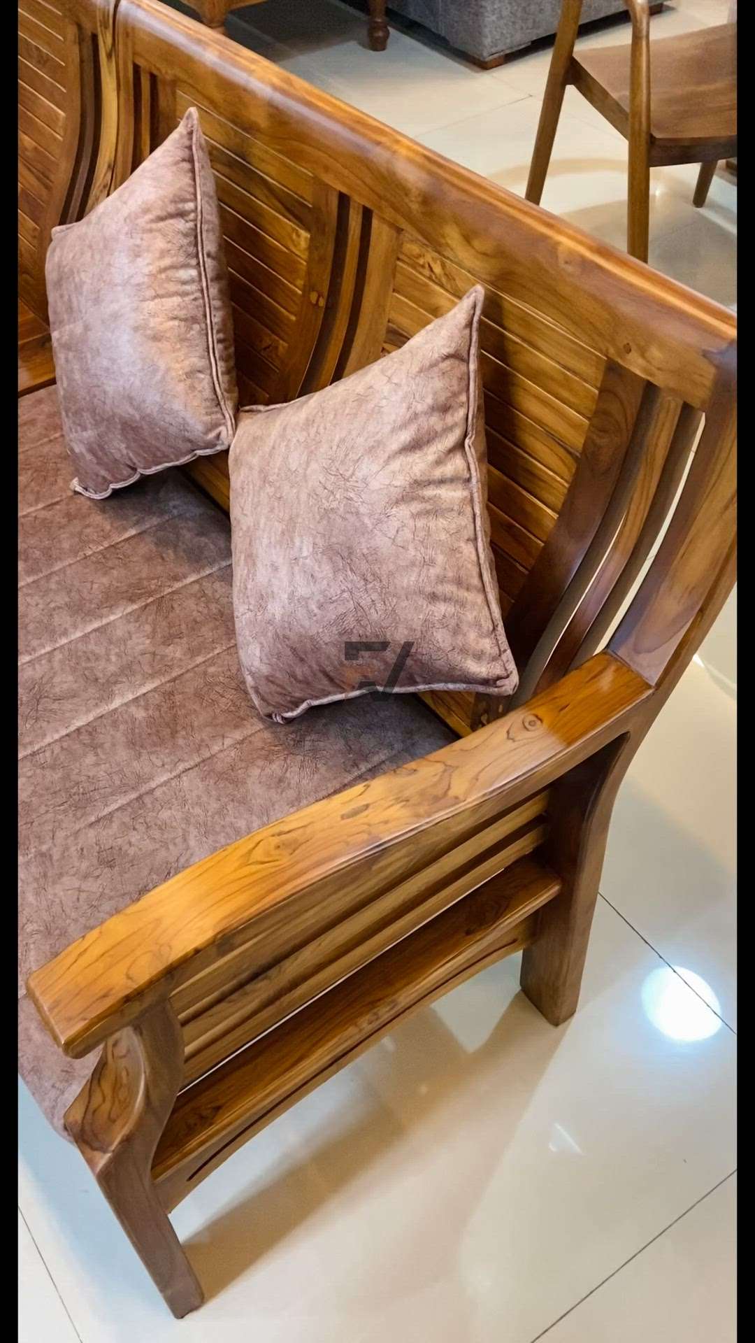 Teak wooden sofa... onam offer sale ongoing at furniverse palakkad... #furniture   #onamoffer  #onamoffers  #specialoffer  #Palakkad  #HomeDecor  #homedesigner  #homestyle  #woodensofa  #LivingRoomSofa  #Sofas  #LUXURY_SOFA  #sofadesign  #Sofa_