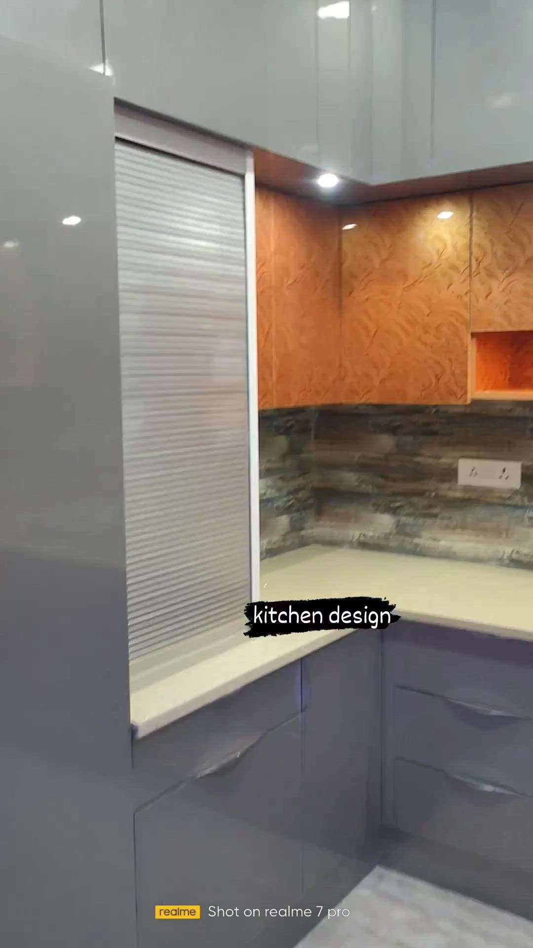 modular kitchen with reasonable price 
 #KitchenIdeas  #LShapeKitchen #KitchenCabinet #KitchenInterior #InteriorDesigner #Architectural&Interior