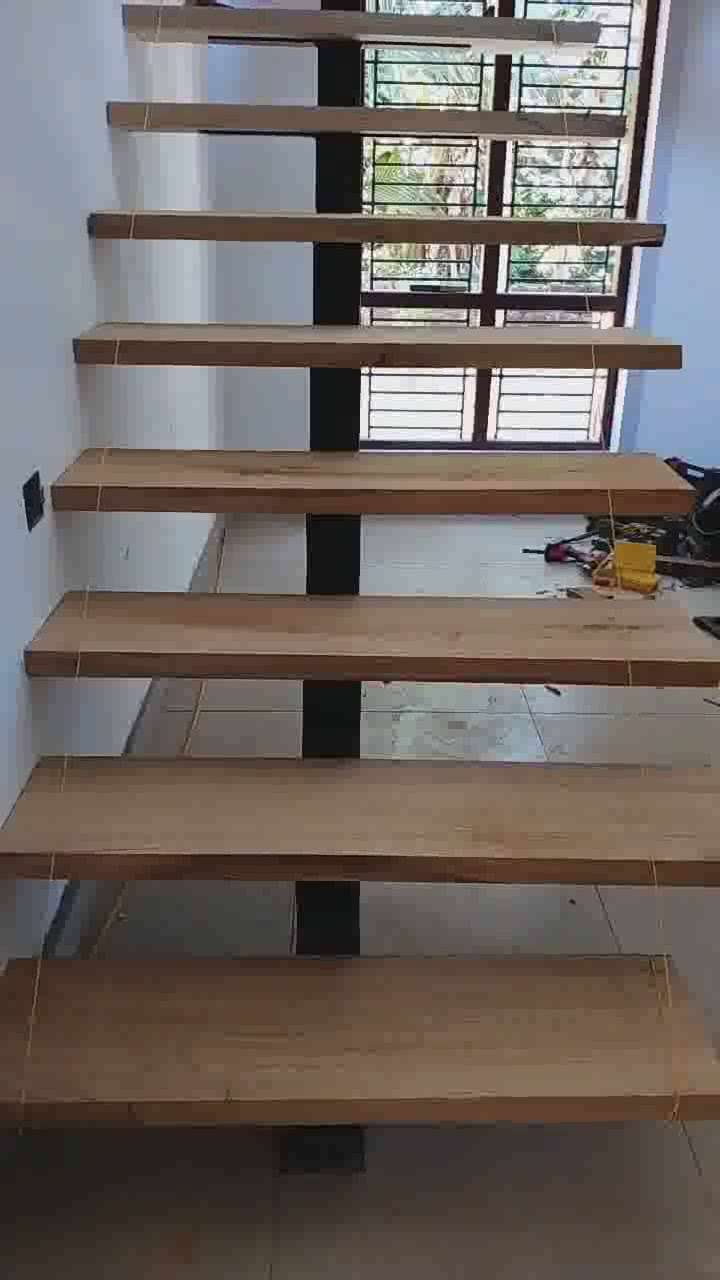 #accusiawood#staircase #WoodenStaircase #WallPutty #working@kannur #mahe
