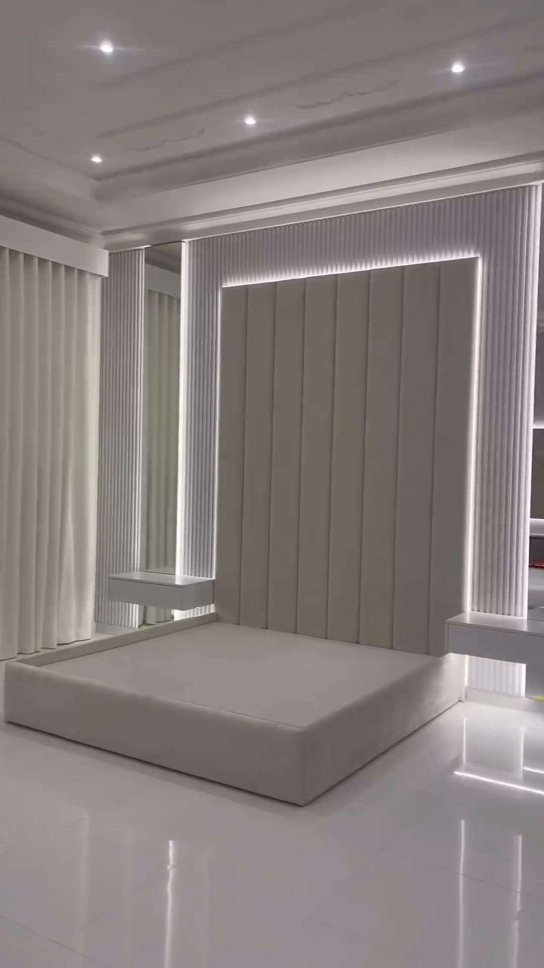 #BedroomDecor  #KingsizeBedroom  #BedroomLighting  #LUXURY_BED  #InteriorDesigner  #HomeDecor