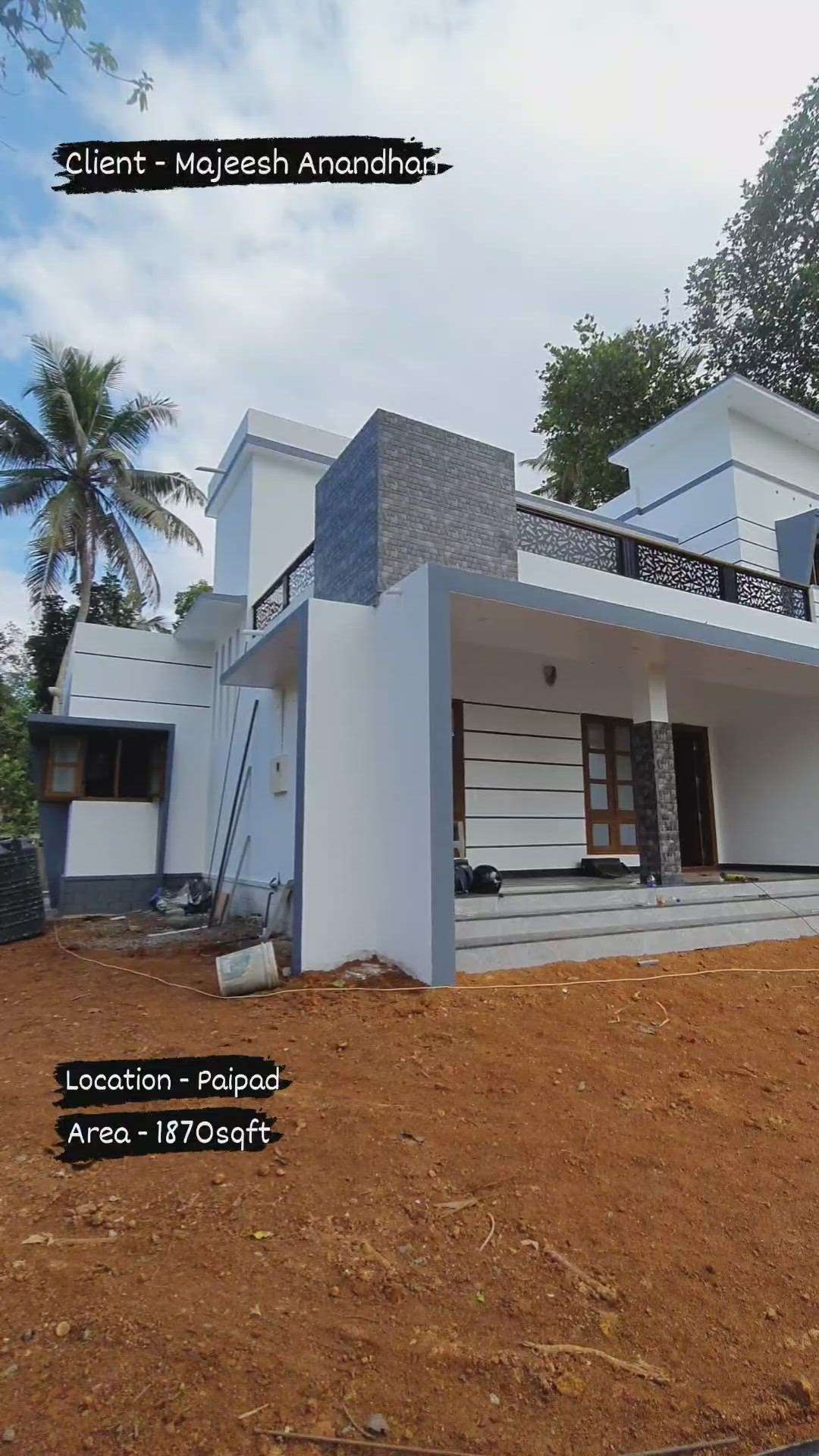 Ready to handover 😍
 #project_completed #contemporaryhouse  #keralaarchitectures  #keralahomedeign #buildersinkerala #buildersinkottayam #siteatchanganacherry #paippad