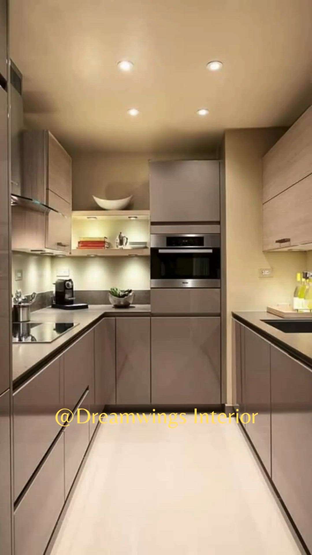 Modular Kitchen Designs 

 #dreamwingsinterior  #KitchenIdeas  #ModularKitchen  # #noida