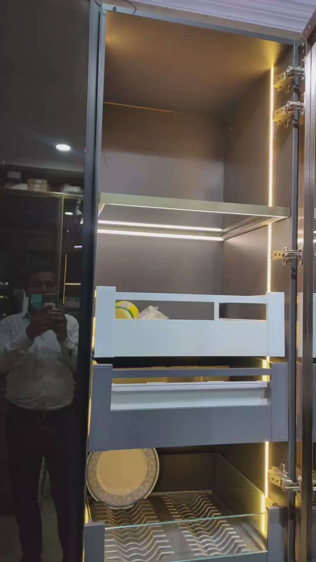 modular
Residential Modular Kitchen finishing work complete project video including accessories soft close hardware fittins
location - East of Kailash Near Sapna Cinema

WE PROMISE WE ENSURE WE DELIVER
Residential-Commercial-Turnkey-Interiors
Contact- for New Queries 
9810753118, 7861053118
stardominteriors786@yahoo.com

#Kitchenrenovation#kitchenhardwaresuppliers#
#commercialkitchen#availableforkitchenallfittings#