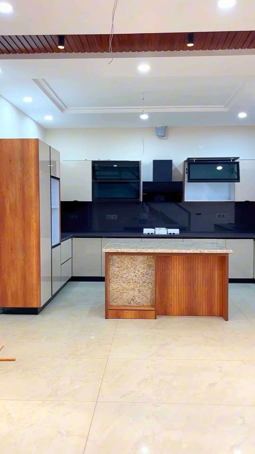 modular kitchen modular furniture ask KoloApp 😱 video  #ModularKitchen  #OpenKitchnen  #rkinterio  #Rk  #kolopost  #koloapp  #koloapp  #askexperts  #askcarpenter  #ask