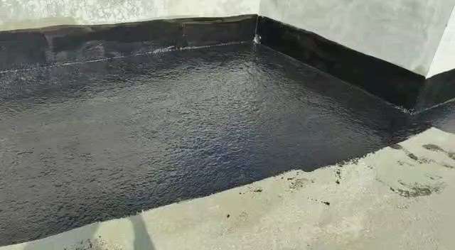 first coat black rabber coating waterproofing second coating white colour  #WaterProofing #bhopal #BuildingSupplies #BathroomDesigns #HouseDesigns #Contractor #StructureEngineer #civilcontractors #CivilEngineer #BathroomRenovation #RoofingIdeas #HouseDesigns #SmallHouse #penting #bhopalproperty #mk_builders #terracewaterproofing #WaterProofing #bhopalduplex #InteriorDesigner