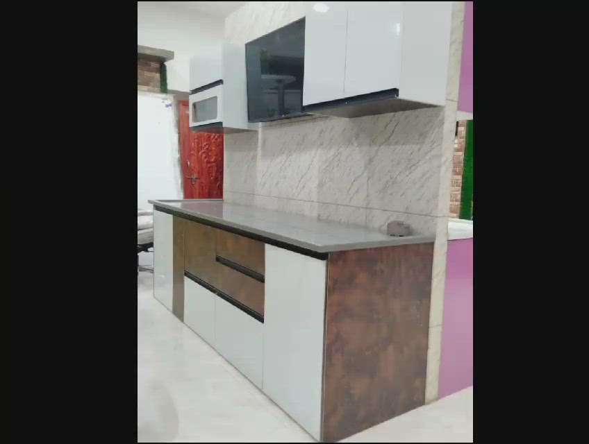 modular kitchen
#KitchenInterior #interriordesign #homedesigne  #LivingroomDesigns #BedroomDecor #BedroomDesigns  #indorehouse #indorecity