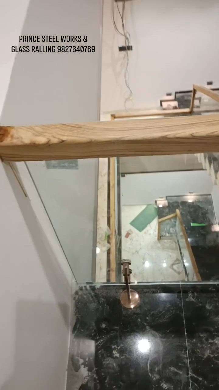 rose gold fitting glass ralling
 #WoodenBalcony  #woodandglasshandrail  #GlassHandRailStaircase  #GlassStaircase