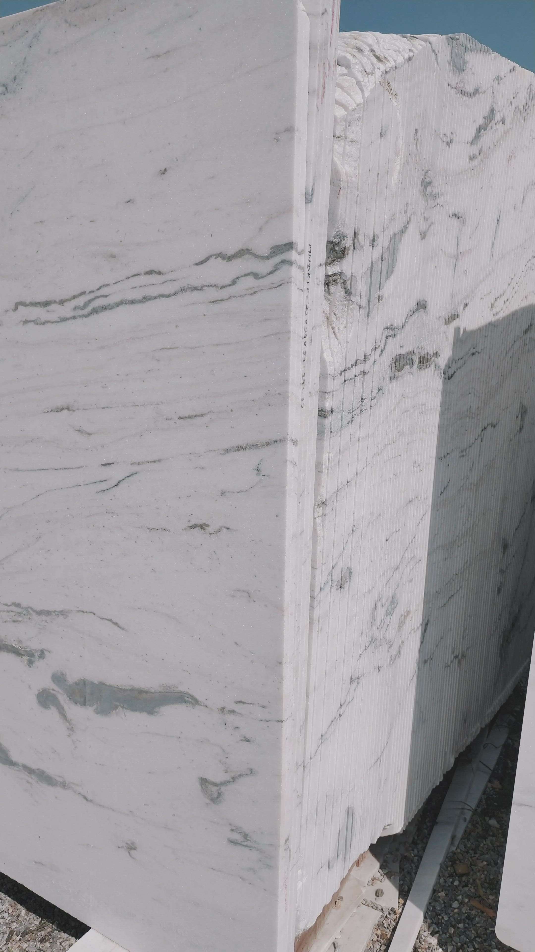 ✨ JK MORCHANA Marble ✨

15-16MM Thickness - Similarly design all slabs

for more details: WhatsApp +91 80756 76268 / + 91 96563 11151

 #FlooringSolutions  #FlooringManagment  #jkmorchana  #cheapest  #bestprice  #MarbleFlooring