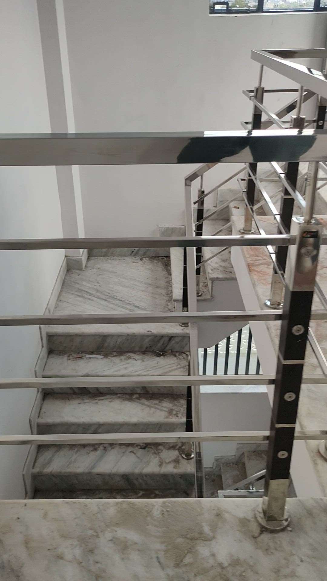 Wooden finish railing done !!
Square pipe (top)!!
Power coated !!
 #StainlessSteelBalconyRailing 
 #GlassBalconyRailing 
 #StaircaseHandRail 
 #StraightStaircase 
 #railingcustom 
 #handrails 
 #ssrailing 
 #ssrailing
 #wood+ss+glass 
 #ssfittings 
 #jindal304 
 #grade304 
 #grade202
