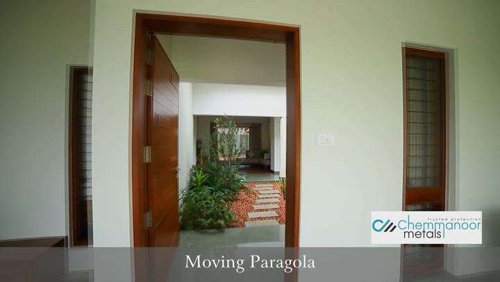 Moving Paragola