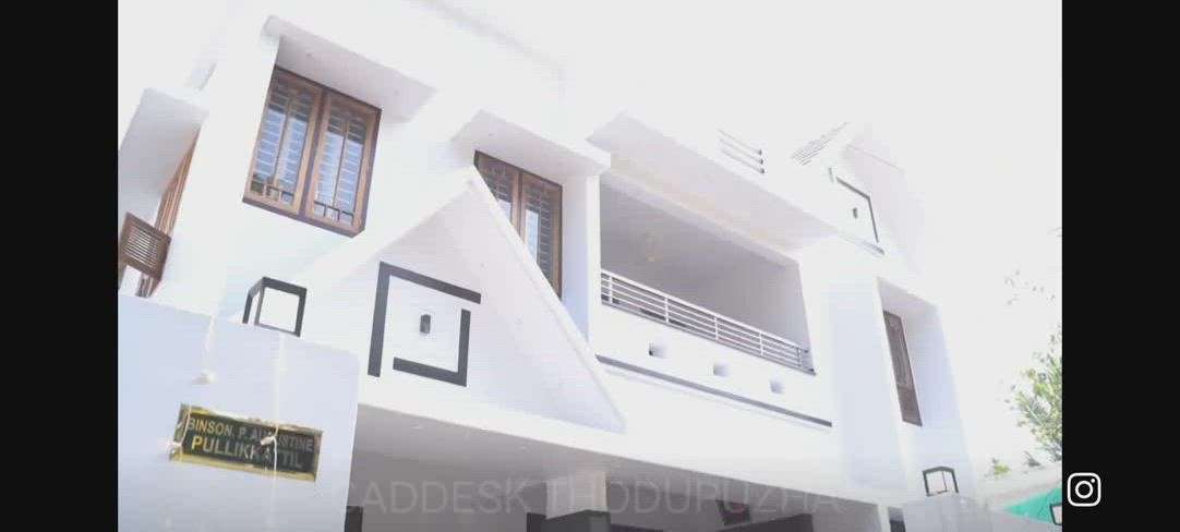 1850/4 bhk/Contemporary style
5 Cent/double storey/Idukki

Project Name: 4 bhk,Contemporary style house 
Storey: double
Total Area: 1850
Bed Room: 4 bhk
Elevation Style: Contemporary
Location: Idukki
Completed Year: 

Cost: 50 lakh
Plot Size: 5 Cent