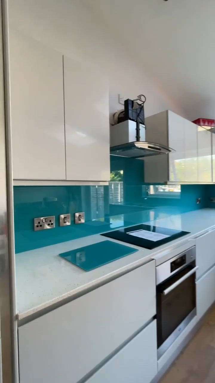 Modular kitchen and fully luxury style

contact number 8865959554 #modularkitchendesign #LUXURY_INTERIOR