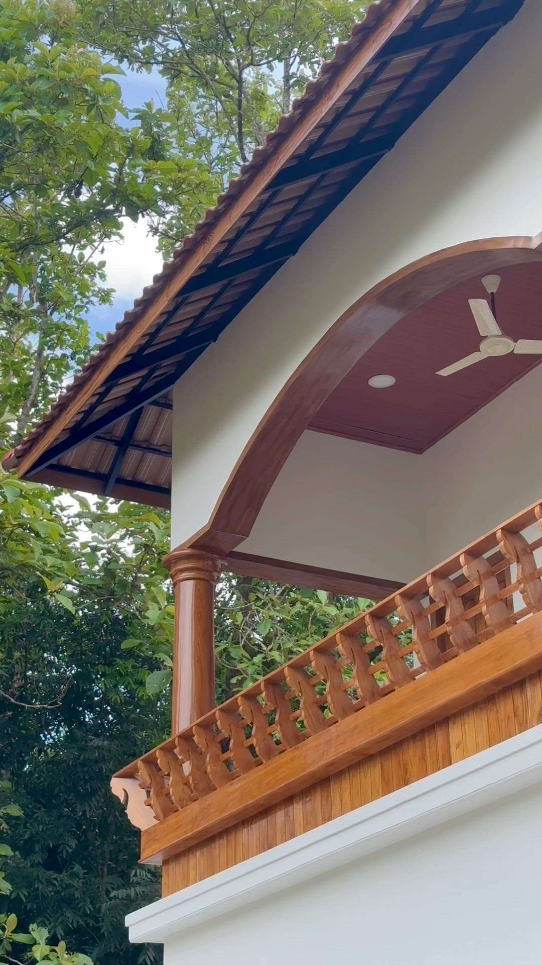 Step into the splendour of a traditional style house 
.
.
.
One of our ongoing project at  Alappuzha

For more details please contact 9539999885
#wearchdevelopers #architexture #interior #traditional #reelsinstagram #music #art #style #homelove #moderndecor #projecto #homestyledecor