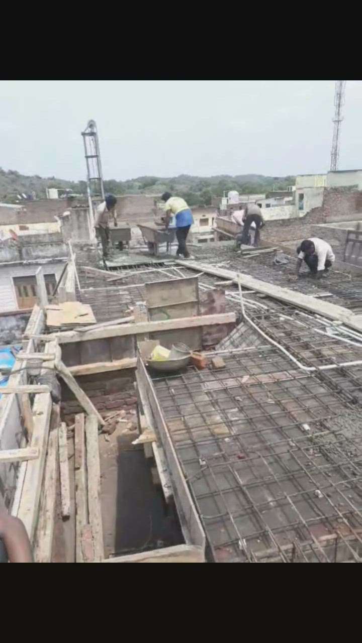 #rcc #reinforcement #slabs #casting #roofing #underconstruction #Construction #engineer #slabcasting #cement #architect #project #house #outdoor #terrace