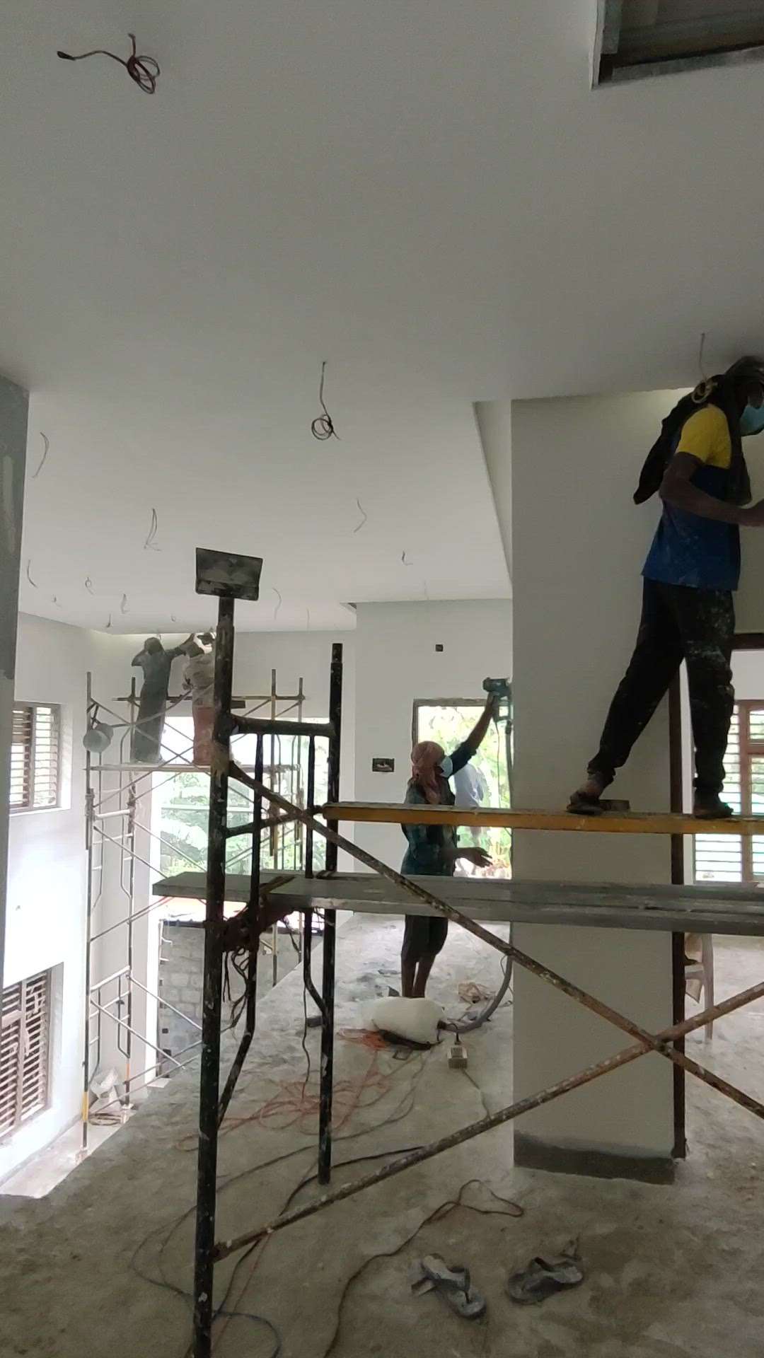 Putty Works 
➡️ Anyone Need #painting #services Please contact +919037712524 or +919633702622 #asianpaints #home #shortvideo #shorts #straightwaypaintingservices #koloapp #Contractor #HouseConstruction #Architect #InteriorDesigner