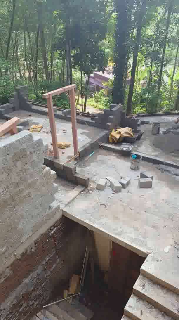 First Floor Block work progressing @ Kizhakkupuram_Pathanamthitta Renovation Project.
#HouseRenovation #renovations  #blockmasonry #Pathanamthitta #kizhakkupuram #ContemporaryHouse #HouseDesigns #BestBuildersInKerala