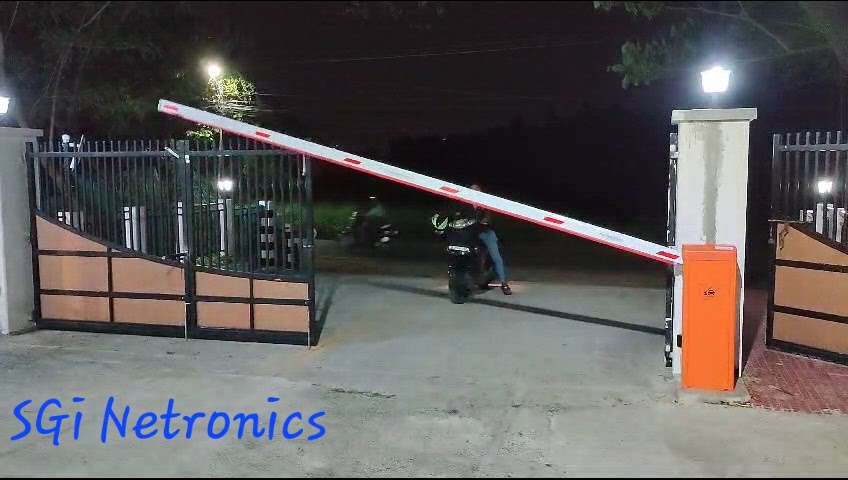 Boom barrier for residential and commercial associations
