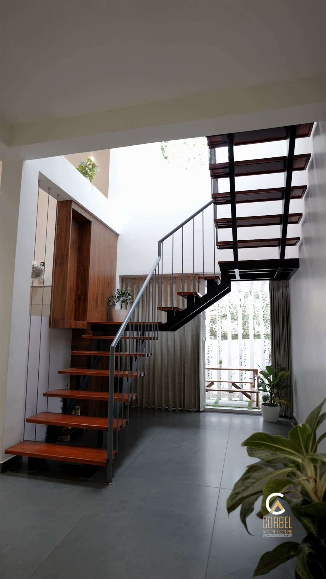 Staircase എങ്ങനെ മനോഹരമാക്കാം.

1935 sqft/3bhk/modern economical budget home
double storey/Kozhikode

Total Area: 2623
Bed Room: 4 bhk
Elevation Style: contemporary 
Location: odumbra,Kozhikode
Completed Year: 2023

Cost: 43 lakhs
Plot Size:5.36 cents

#corbel_constructions #corbelarchitecture #homedesigns #turnkey #turnkeycontractor #turnkeyconstruction #fullconstruction #planning #budgethomes