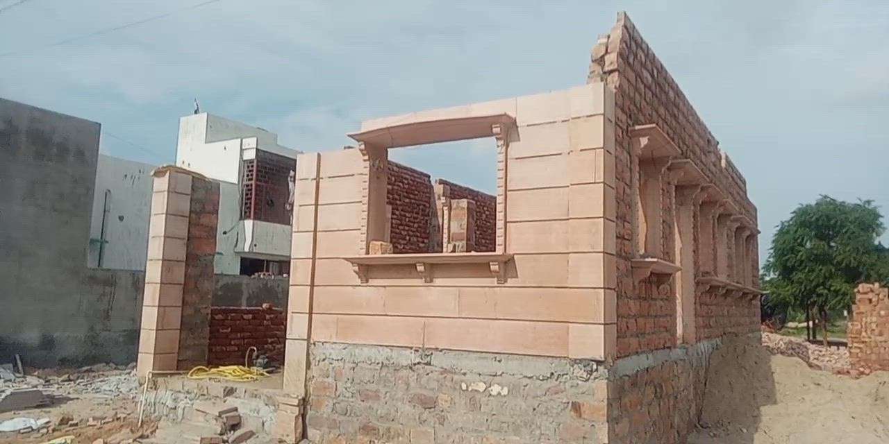 Ongoing 20×40 jodhpur stone elevation site.