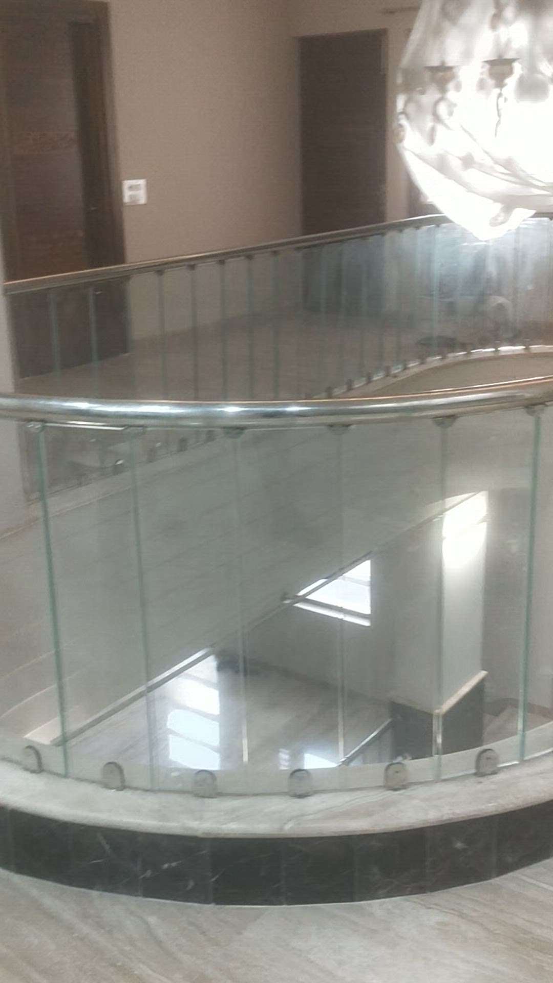ss railing with glass