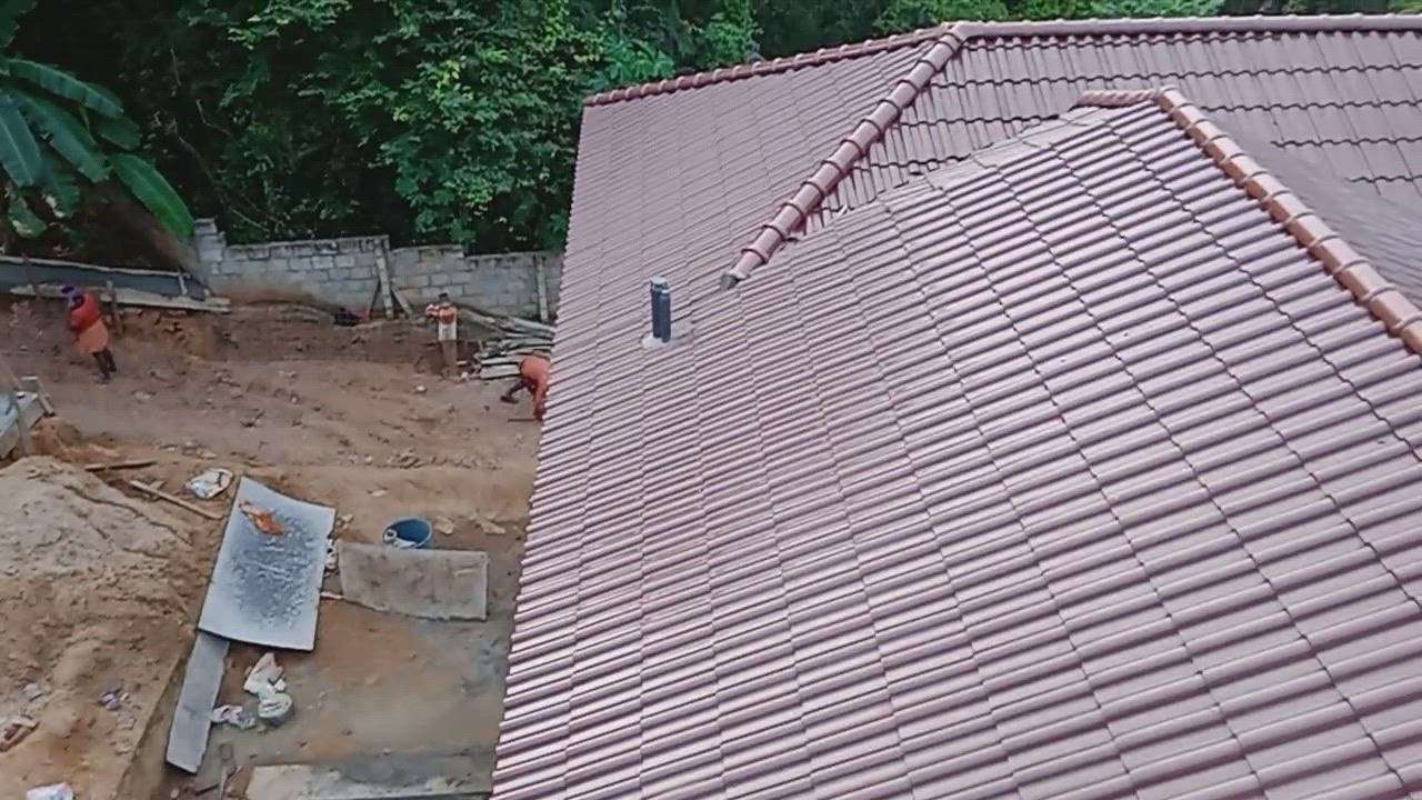 Ceramic roof tile work completed 
call:+919061634130
  #ceramicroofing  #RoofingShingles  #roofingtrusswotk  #ClayRoofTiles  #palakkad  #newhome🏡  #HouseConstruction  #kerala_architecture