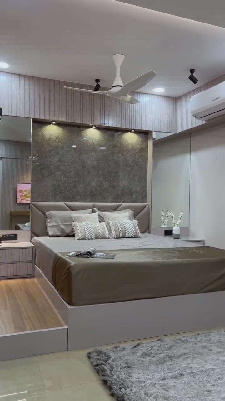 Awesome room design
#interiordesign #interiordesignindia
#latestkitchendesign
#modular_kitchen
#kitchendesign
#ModularKitchen
#lshapedkitchen
#awesome
#beautiful
#interiordesigner
#roomdecor
#drawingroom
#BedroomDesigns
#masterbedroom
#latestkitchendesign
WWW.MAJESTICINTERIORS.CO.IN