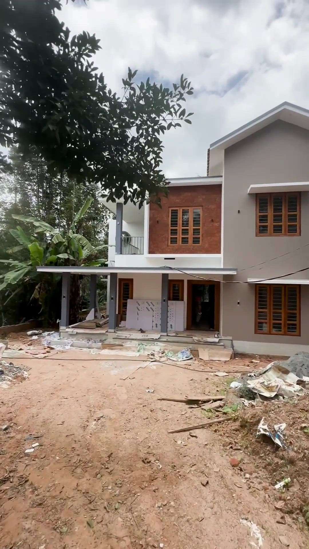 Shaping up...!

Project : Sunilettante veed
Client : Mr. Sunil Kumar & Family
Area : 1728 sqft / 4 BHK
Type : Residence
Location : Ambalavayal, Wayanad.

#akamarchitects #concepthome #architecture #keralahousedesign #contemporaryhome #architecturephotography #renovation #keralaarchitecture #keralahomes #wayanad