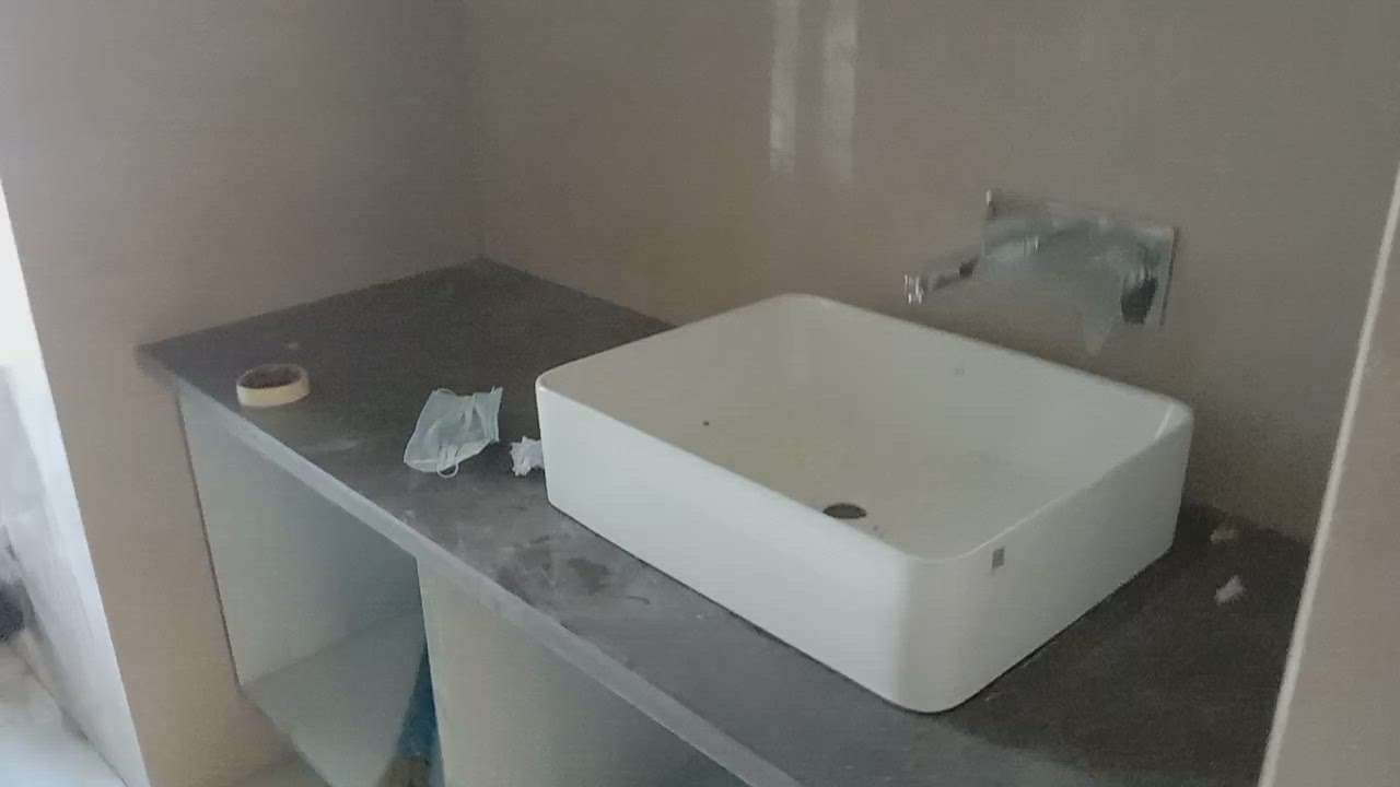 # master bathroom 2×4 ki tiles hai kalam bna kar lagi hai ye