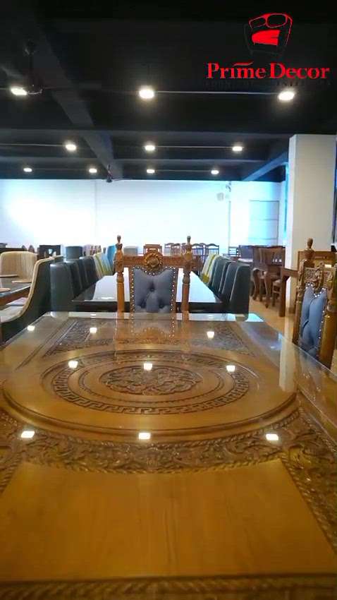 Traditional Dining table with carving works 

#diningtable #chair #diningchair #furniture #food #homemaker #women #girl #thrissur #kerala #kochin 

follow for more updates 

#primedecorindia 

https://www.instagram.com/primedecorindia?igsh=MWVzcDBzYTUzd2p5aA==
