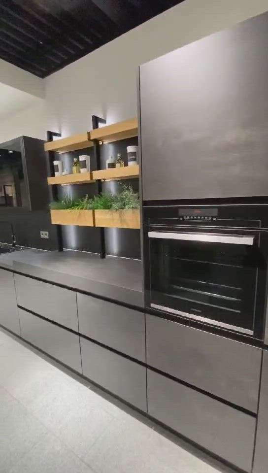 Mat and Gloss Contrast
Nice Modular Kitchen

Please contact us for modular kitchen design and exicution service 10 years experience.

Thank you!

#modularkitchen