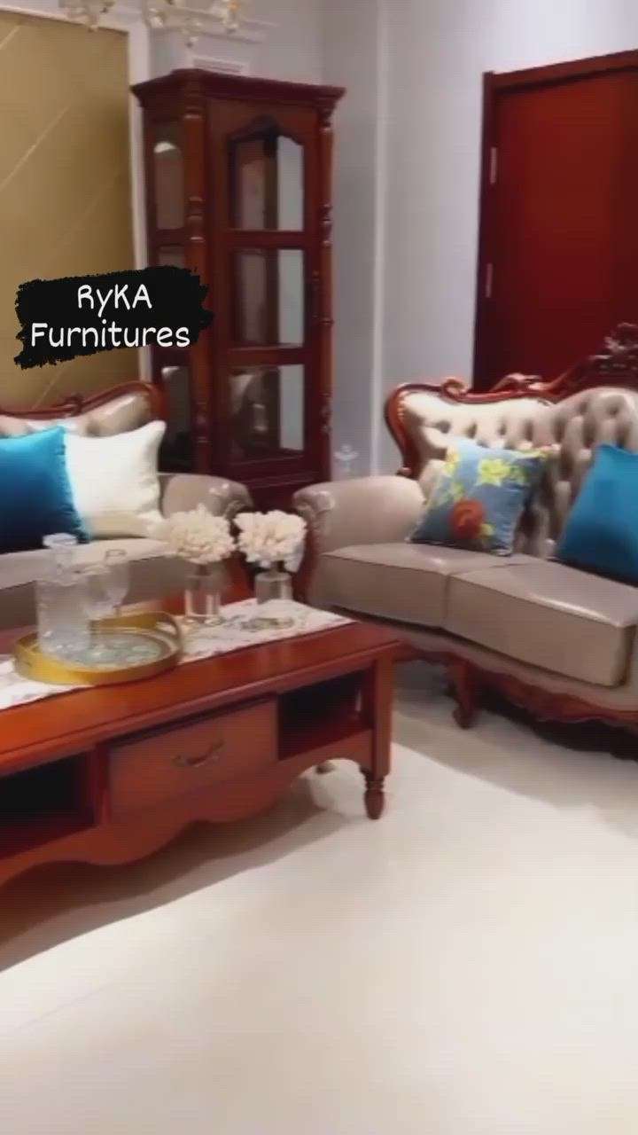 Customised Royal Sofas
PAN INDIA DELIVERY AVILABLE
CALL OR WHATSAPP 
+91 9745620102
+91 97466 36028
 #royalfurniture  #Royalsofas #royalhomedecor #InteriorDesigner #customisedfurniture